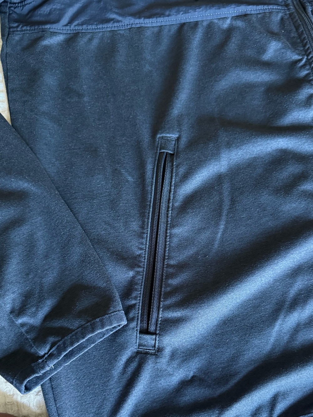 Like New Mens Vuori Sunday Element Jacket Navy Hooded Lightweight Zip Jacket - Picture 9 of 10